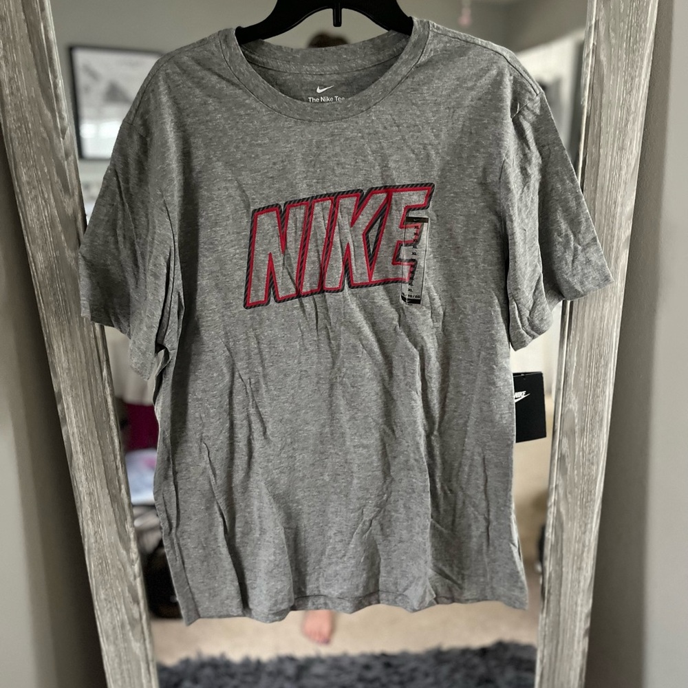 NWT Nike Logo t Shirt